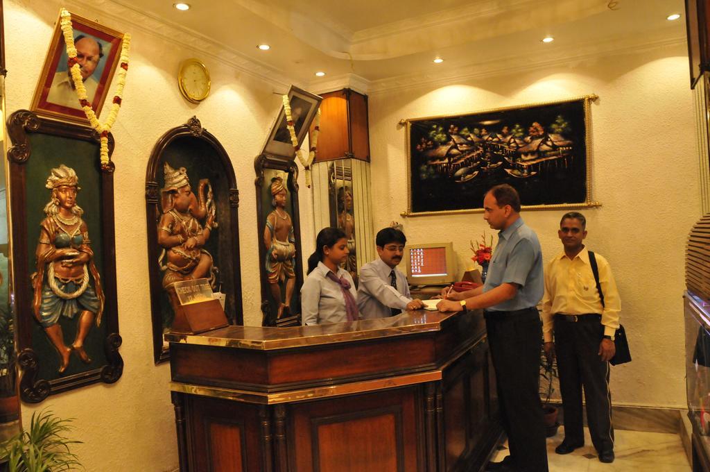 Hotel Heera Kolkata Eksteriør bilde