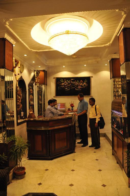 Hotel Heera Kolkata Eksteriør bilde
