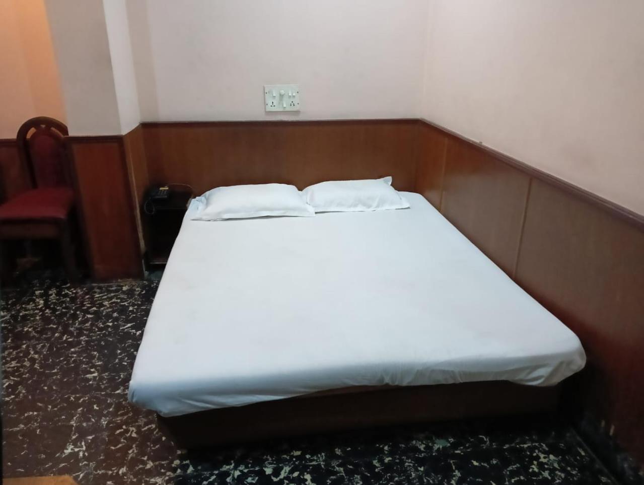 Hotel Heera Kolkata Eksteriør bilde