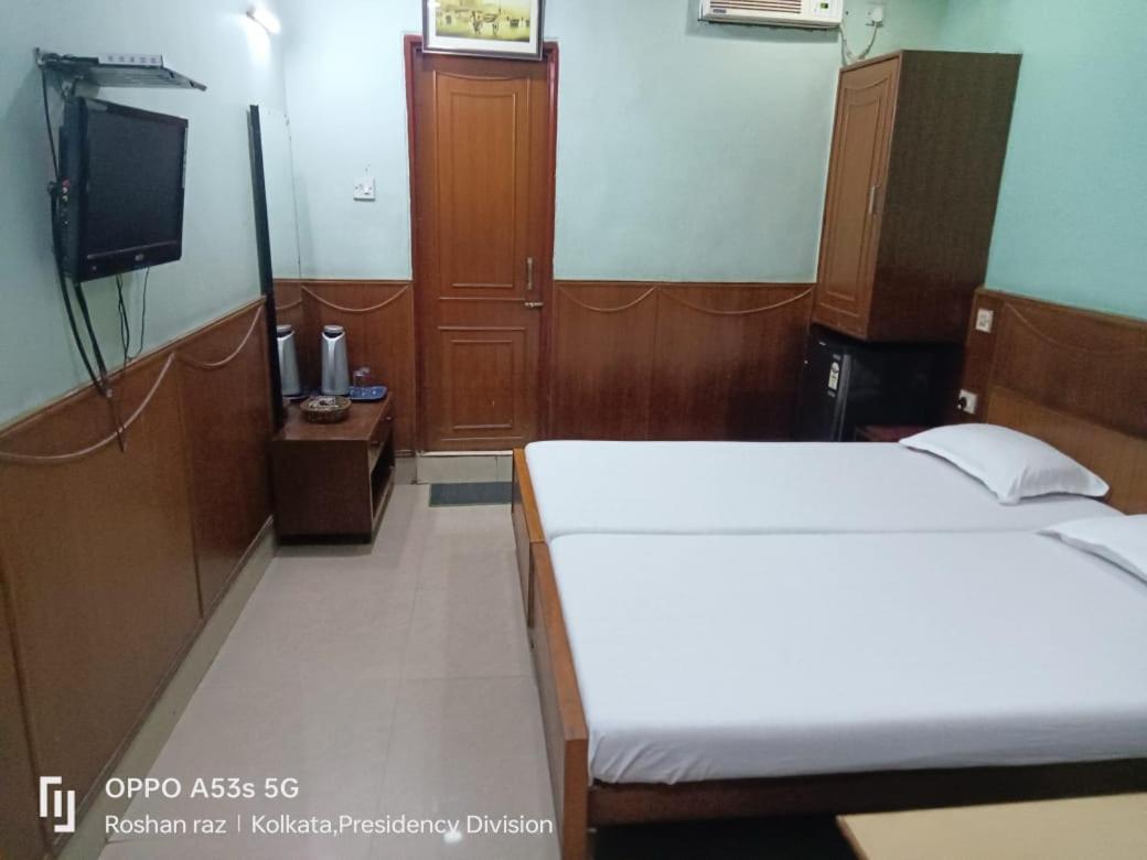 Hotel Heera Kolkata Eksteriør bilde
