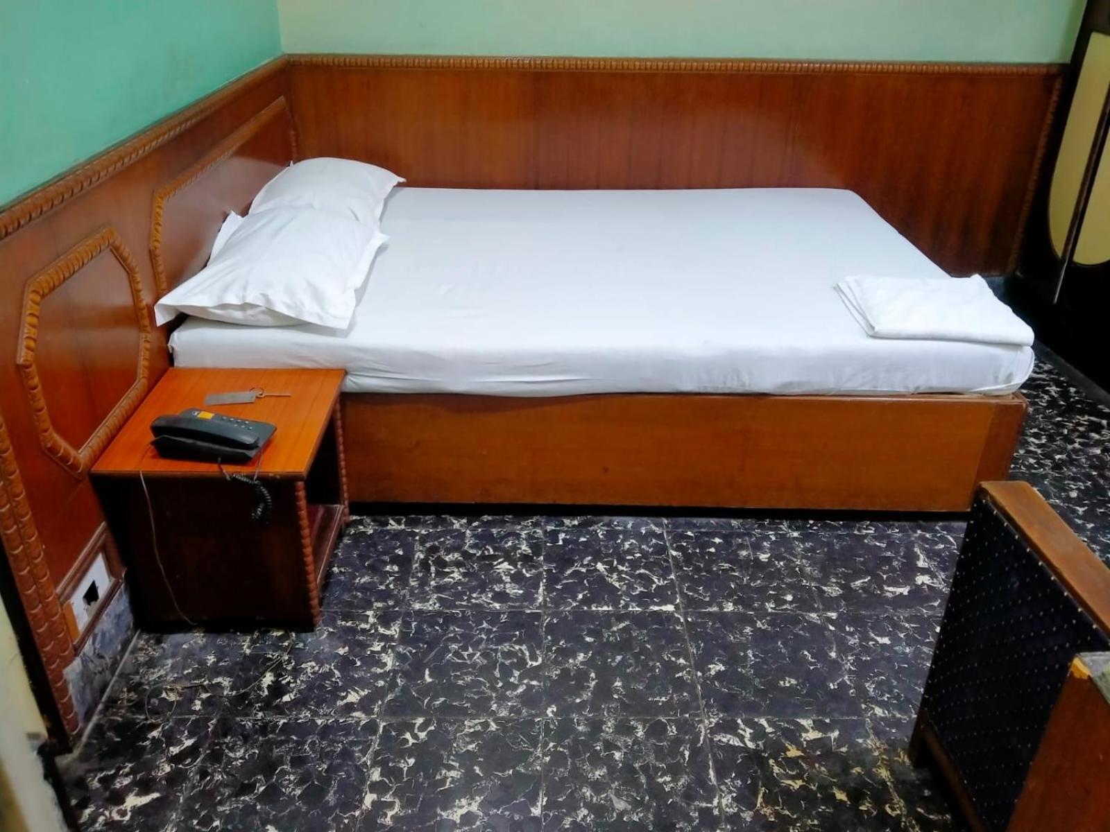 Hotel Heera Kolkata Eksteriør bilde