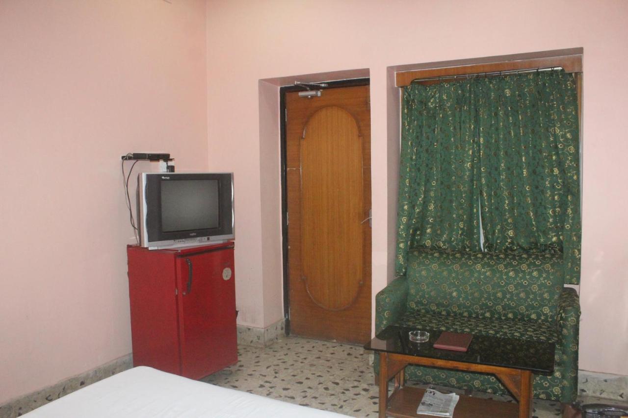 Hotel Heera Kolkata Eksteriør bilde