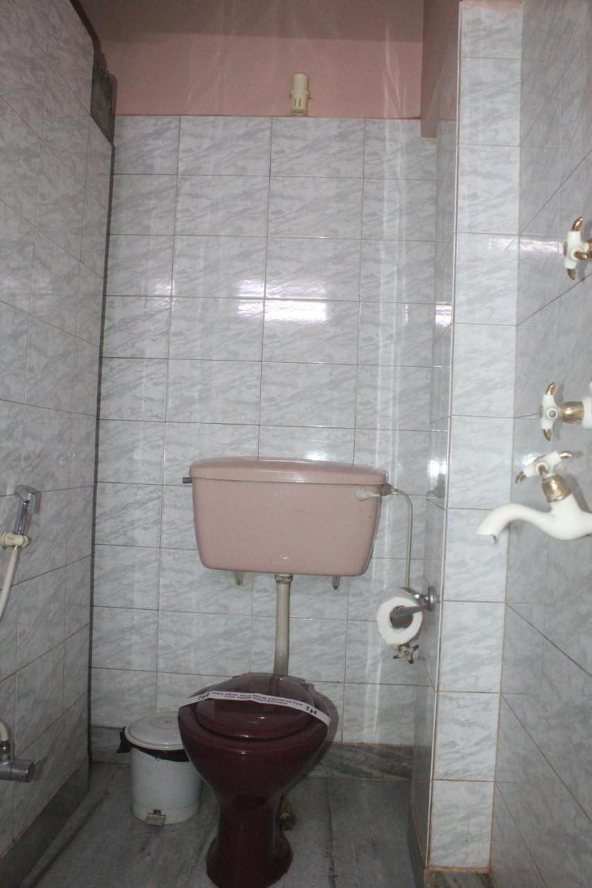 Hotel Heera Kolkata Eksteriør bilde