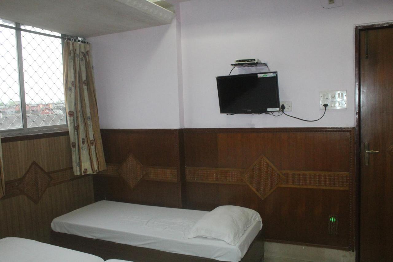 Hotel Heera Kolkata Eksteriør bilde