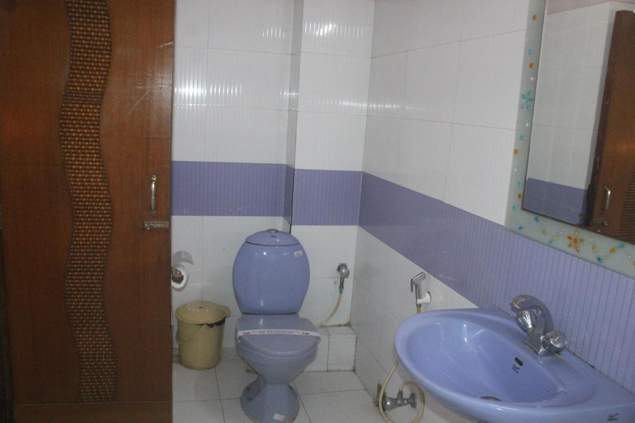 Hotel Heera Kolkata Eksteriør bilde