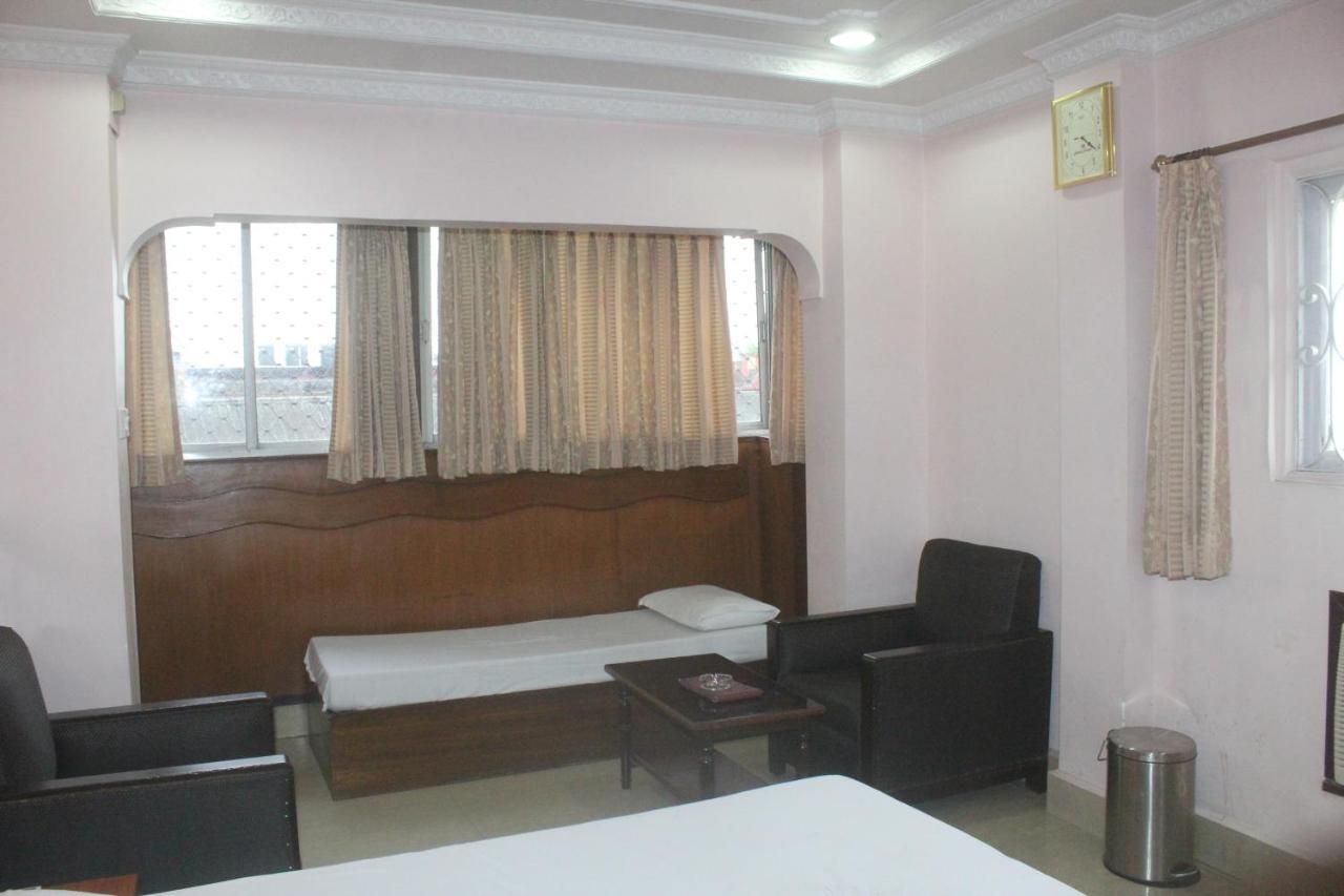 Hotel Heera Kolkata Eksteriør bilde