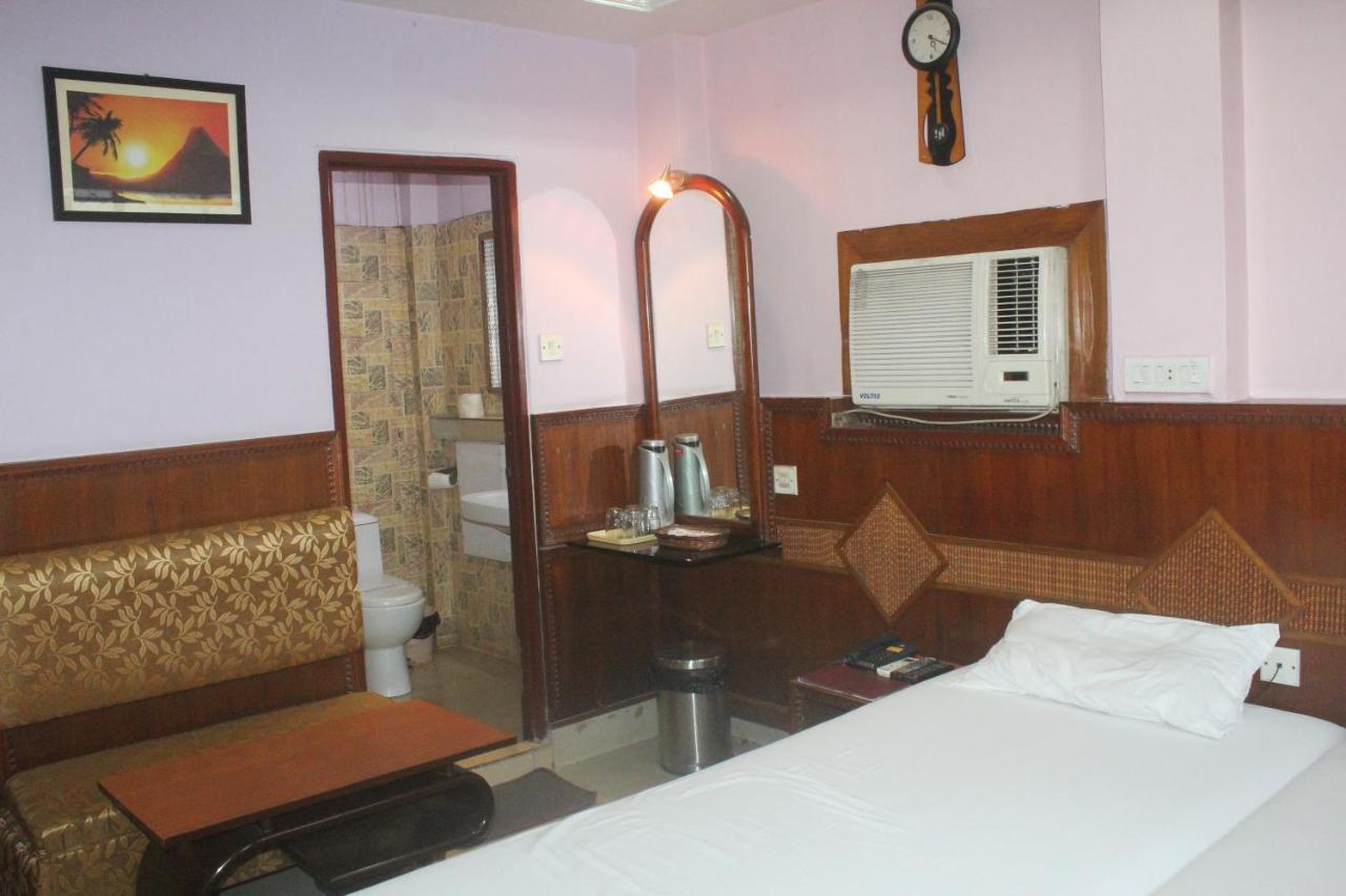 Hotel Heera Kolkata Eksteriør bilde