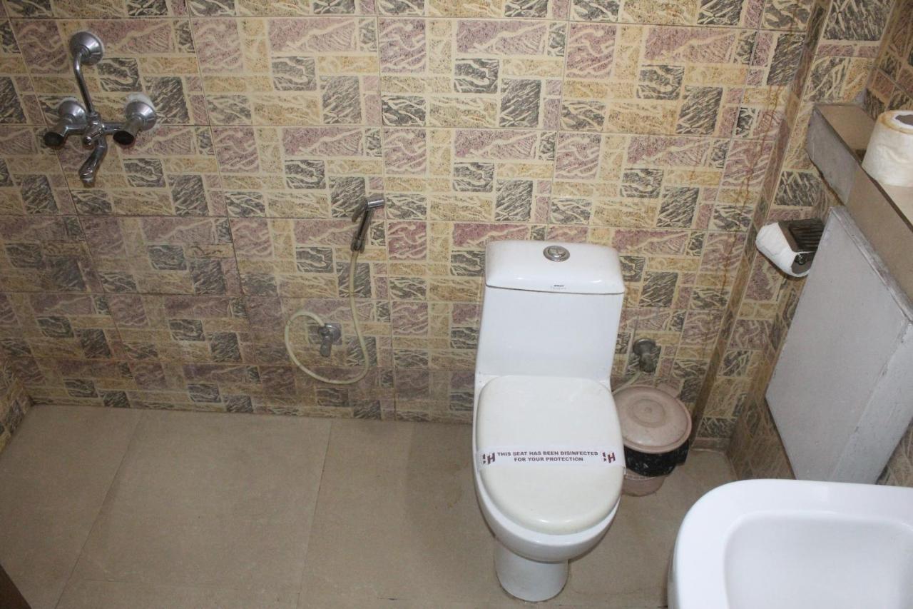 Hotel Heera Kolkata Eksteriør bilde