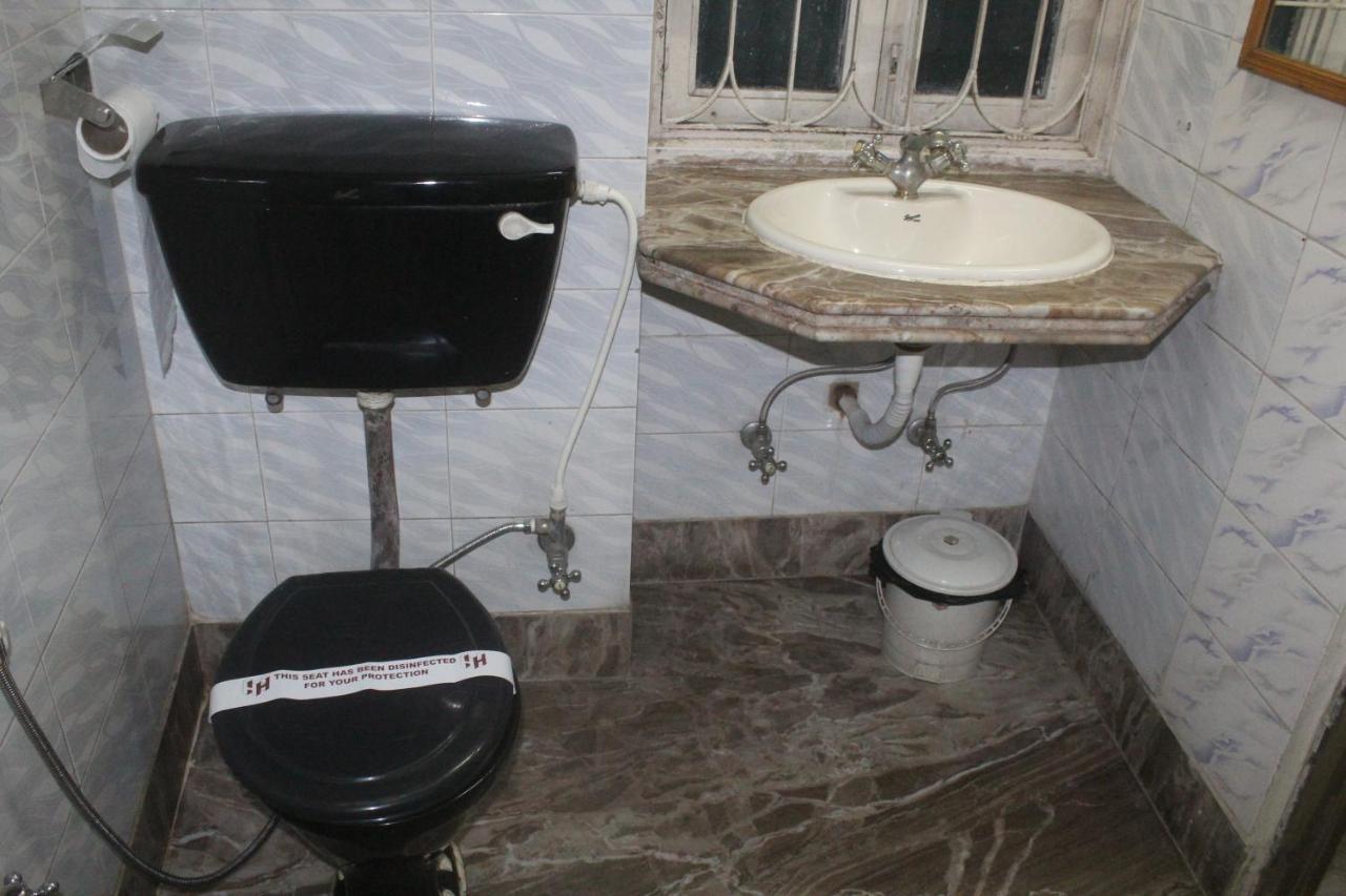Hotel Heera Kolkata Eksteriør bilde