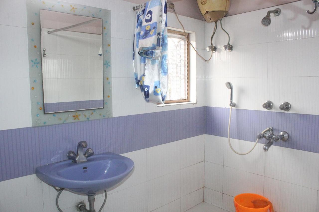 Hotel Heera Kolkata Eksteriør bilde