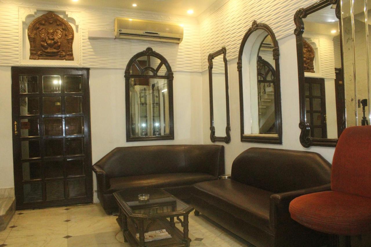 Hotel Heera Kolkata Eksteriør bilde